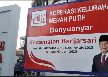 Zulhas – Varel Bramasta dan Hatta Launching Koperasi Kalurahan Merah Putih di Banyuanyar Solo , Ada juga Gubernur dan Walikota