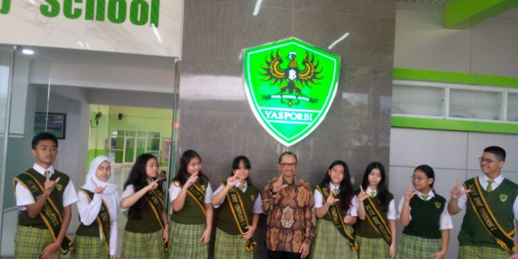 Bentuk Perhatian Dunia Pendidikan, Ketua Dewan Pembina Yasporbi Kunjungi ke Sekolah TK SD SMP dan SMA Yasporbi