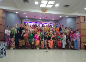 Peringatan Hari Kebaya Nasional, DPN Srikandi Pemuda Pancasila Berkolaborasi Dengan PWI IPEMI Tampil Anggun Dalam Kebaya
