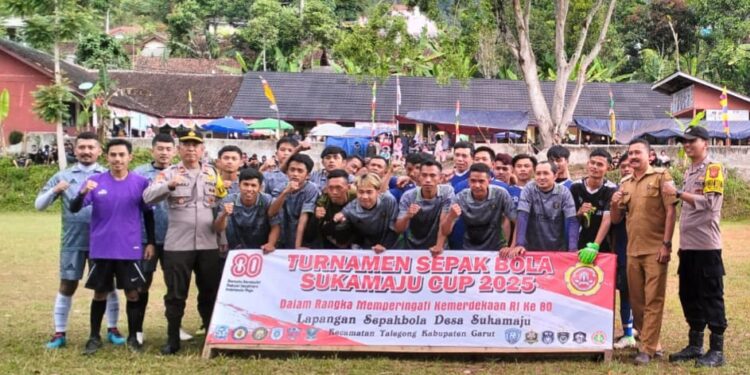 Polsek Talegong Amankan Pertandingan Sepak Bola dalam Rangka HUT RI ke-80