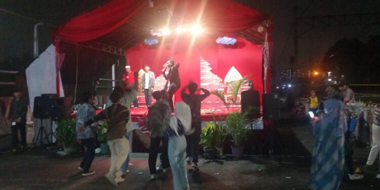 PUNCAK PERINGATAN HUT KE-80 RI DI ATAS TOL CIJAGO-MARGONDA