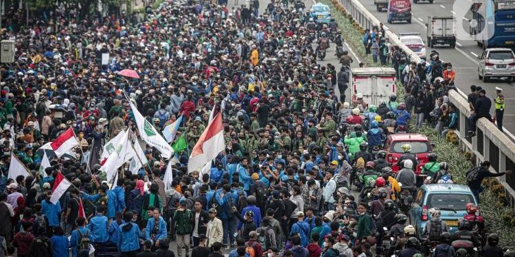 Demo 25 Agustus 2025 Berakhir Ricuh : Aparat Gunakan Gas Air Mata dan Water Cannon