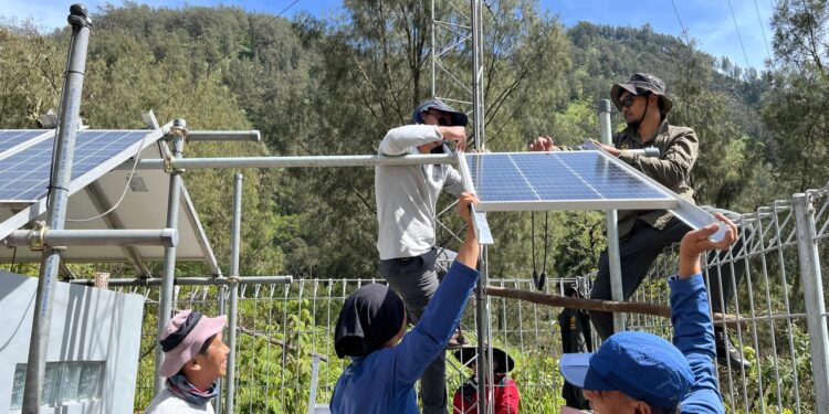 “BNPB Pasang Sensor Banjir di Semeru, Waspada Bencana Hidrometeorologi”