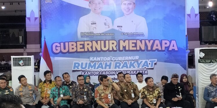 Rumah Rakyat Kurang Mencolok , Ahmad Luthfi Minta Dibikin Baliho Besar   Road Show Sragen – Solo
