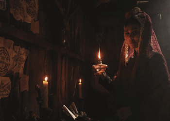 Suzanna : Santet Dosa di Atas Dosa Penampilan Misterius Luna Maya