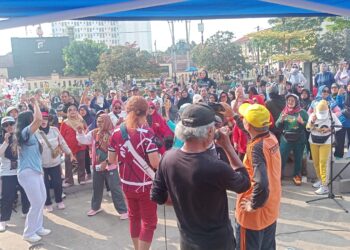 Musician Care For Depok di Car Free Day, Kota Depok