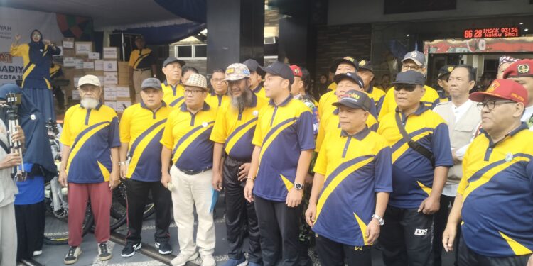 Semarak Milad 113 , 4 Ribu Kader Muhammadiyah Solo , Jalan Sehat Dilepas Walikota 