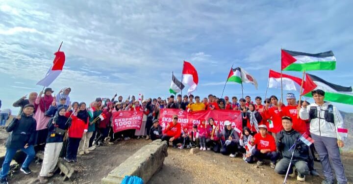 Dari Bogor Menuju 32 Puncak Nusantara Ekspedisi 1000 Pendaki Gunung Untuk Palestina