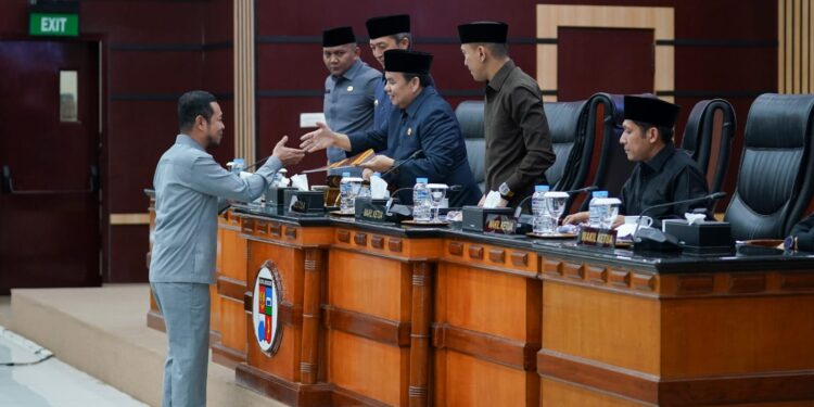 Raperda Pelindungan Guru Disahkan, DPRD Kota Bogor Dukung Penguatan Peran Guru dalam Pendidikan