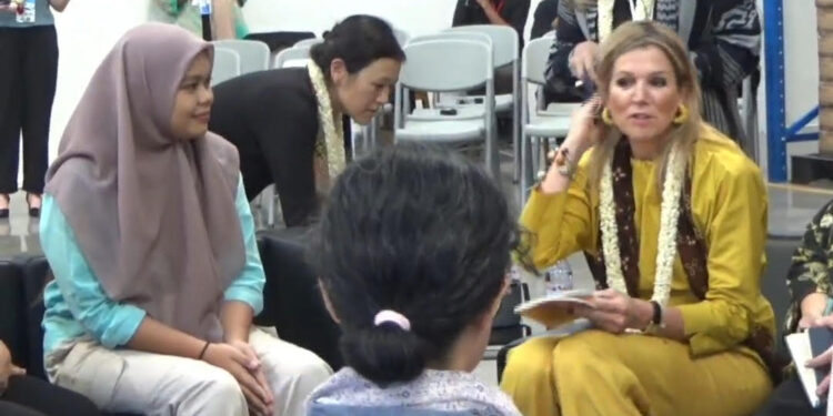 Ratu Máxima Zorreguieta Cerruti dari Kerajaan Belanda , Dolan ke Bumi Sukowati Sragen 