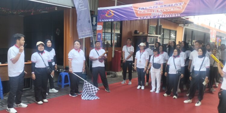 Semarak Jalan Sehat HUT Ke-58 Luwes , Sahabat Belanja Sepanjang Zaman