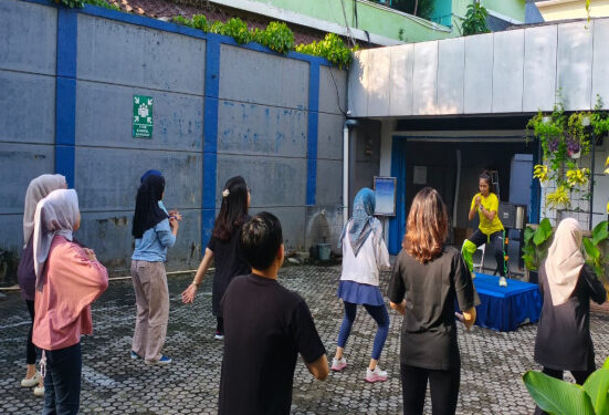 BRI Kebon Jeruk Selenggarakan Kegiatan Senam Pagi Rutin untuk Jaga Kesehatan dan Kekompakan  Jakarta – PT Bank Rakyat Indonesia