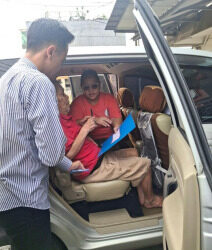 BRI Unit Peta Barat Berikan Layanan Ramah Lansia untuk Kenyamanan Nasabah