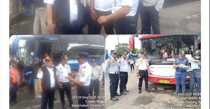 Dipimpin Kepala Terminal Bp. Sandi, Dishub Gelar Rampcheck Bus AKAP di Terminal Tanjung Priok