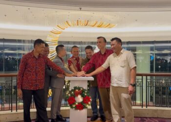 Christmas Tree Lighting Ceremony Hotel Ciputra Jakarta Simbol Harapan Dan Kebersamaan Perayaan Penuh Sukacita