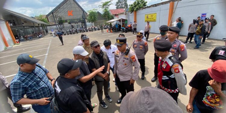 GEDOR Lakukan Aksi Demonstrasi Terkait Bangunan Tidak Miliki Perizinan yang Sah