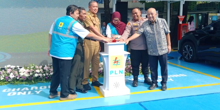 Peresmian SPKLU Center PLN UP3 Bekasi