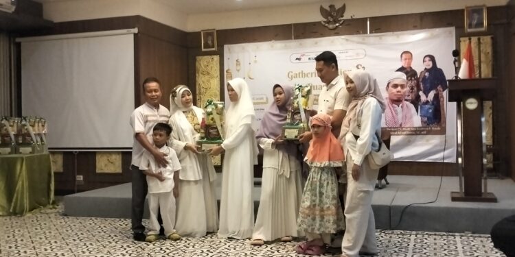 Gathering Klien dn Bukber CV Abadi Jaya Sejahtera , Dirut umara.tax Consulting Teteskan Airmata Haru