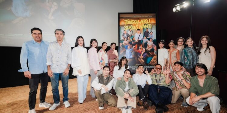 Film Tunggu Aku Sukses Nanti Rilis Official Trailer & Poster Film Lebaran