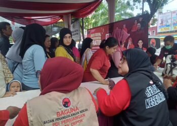 “PDIP Penuhi Janji: Pengobatan Gratis, Takjil, dan Buka Puasa Bersama Warga Depok!”