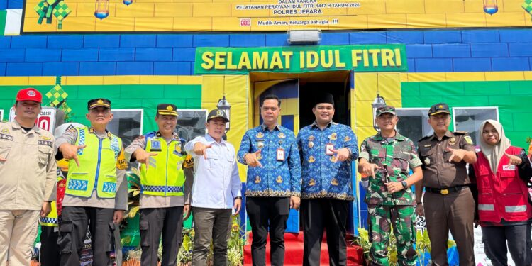 BERSAMA FORKOPIMDA KETUA DPRD JEPARA PANTAU PASAR DAN POS PENGAMANAN JELANG LEBARAN 2026