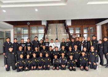 LEPAS KONTINGEN FORKI JEPARA, KETUA DPRD OPTIMIS RAIH JUARA UMUM DI KEJURPROV FORKI JATENG