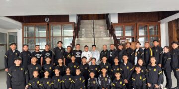 LEPAS KONTINGEN FORKI JEPARA, KETUA DPRD OPTIMIS RAIH JUARA UMUM DI KEJURPROV FORKI JATENG